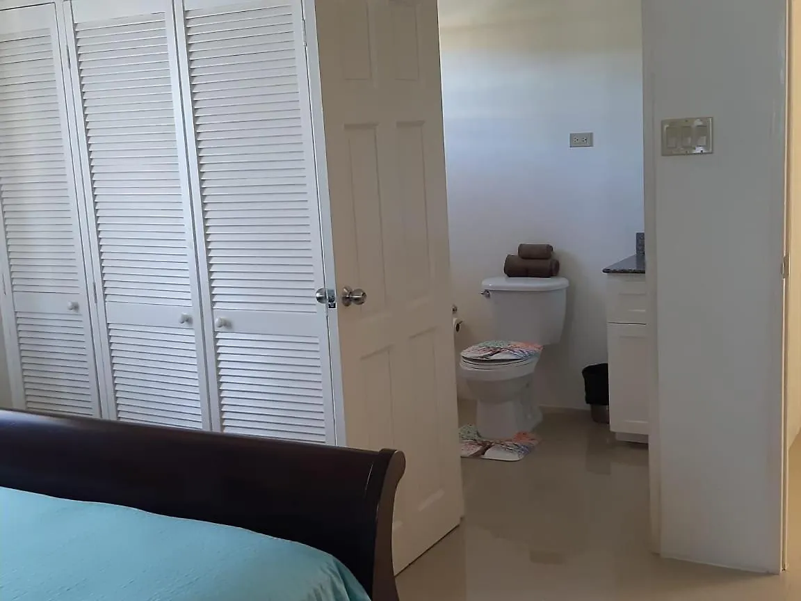 Bing'S Home Away From Home Ocho Rios